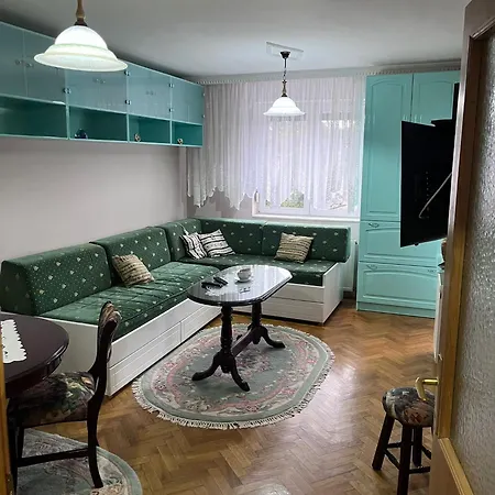 Ivanka Apartment *